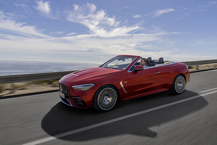 The new Mercedes-AMG CLE 53 4MATIC+ Cabriolet: Open-Air fun meets performance