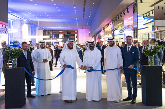 المركز الميكانيكي للخليج العربي يوفر تجربة جديدة في عالم السيارات بافتتاح صالة عرض متطورة على شارع الشيخ زايد المركز الميكانيكي للخليج العربي يوفر تجربة جديدة في عالم السيارات بافتتاح صالة عرض متطورة على شارع الشيخ زايد