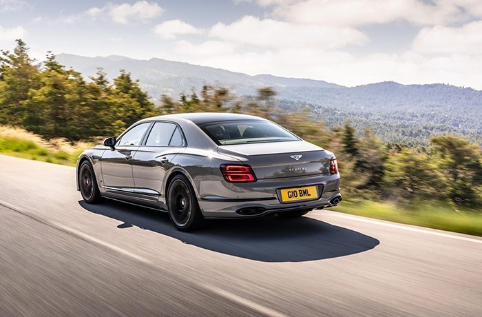 CONTINENTAL GT V8, GTC V8 AND FLYING SPUR V8 LEAVE THE UK, EUROPEAN AND MEAI MARKETS