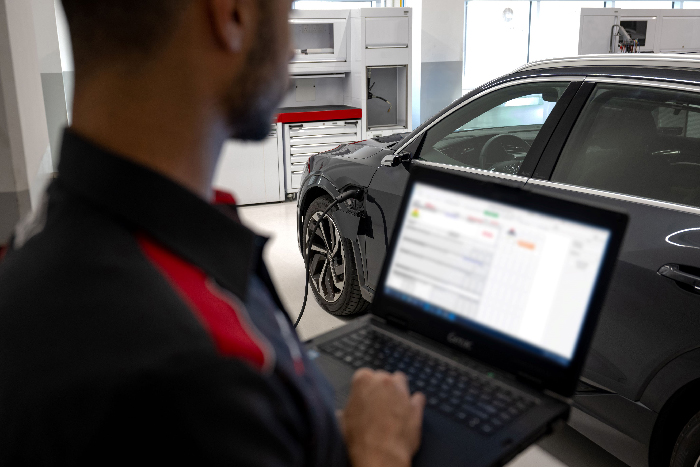 Unlocking the Essence of That Audi Feeling Through Expert Service and Genuine Parts