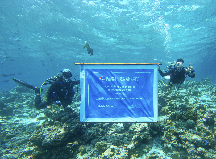 MALDIVES DIVE RESORT PRESENTED WITH “OUTSTANDING CONTRIBUTION TO WOMEN’S DIVING” AWARD