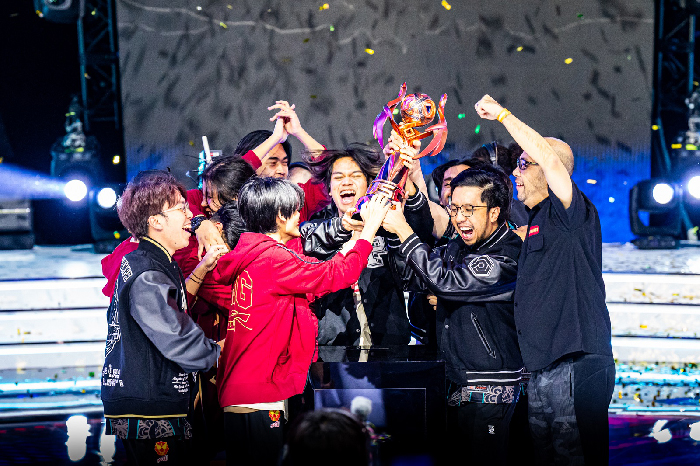 Selangor Red Giants dedicate Mobile Legends: Bang Bang triumph to fans who traveled from across the world to support them in Saudi Arabia