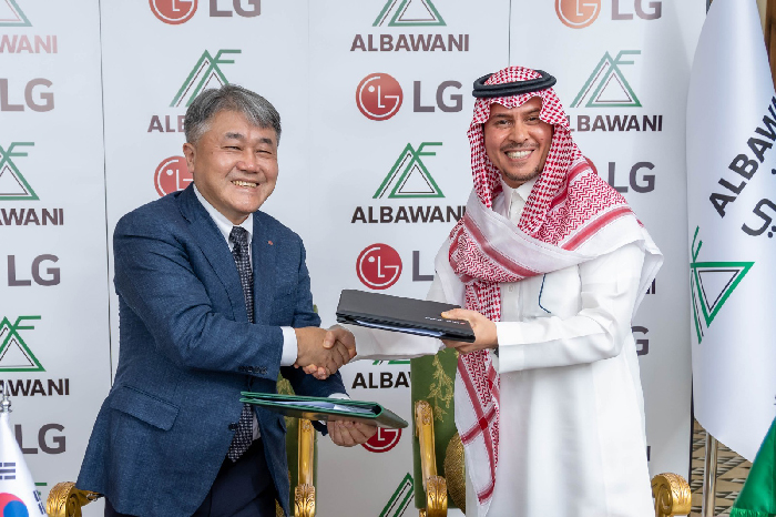 «البواني» توقع مذكرة تفاهم مع LG لتقديم حلول المنازل والمدن الذكية