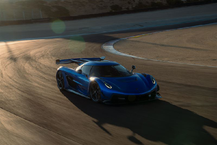 The Koenigsegg Jesko Attack sets a new lap record for homologated production cars at Laguna Seca!