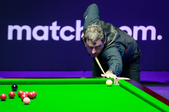 Saudi Arabia Snooker Masters: Ronnie O’Sullivan reaches quarter-finals with deciding frame win against Zhang Anda