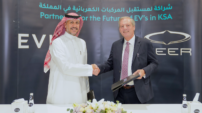 Ceer and EVIQ Form Strategic Partnership to Elevate EV Drivers Experience in Saudi Arabia