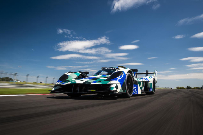 Aston Martin THOR Team confirms Riberas and Tincknell for 2025 Valkyrie world title assault