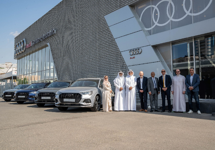 Audi تحتفل بشراكتها مع المفتاح لتأجير السيارات من خلال تسليم 100 سيارة