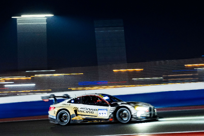 Successful racing debut: New BMW M4 GT3 EVO triumphs at the 24H Dubai