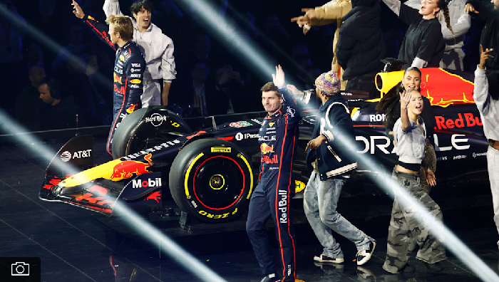 Oracle Red Bull Racing and Visa Cash App Racing Bulls unveil new liveries at F1 75