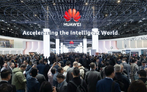 Huawei: Helping Carriers Reshape Business, Infrastructure, and O&M with AI