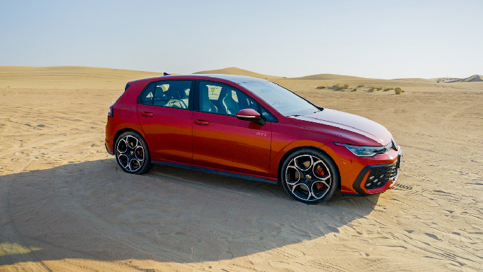 Volkswagen Middle East Unveils Groundbreaking Arabic Art Project: A Fusion of Automotive Precision and Typographic Artistry
