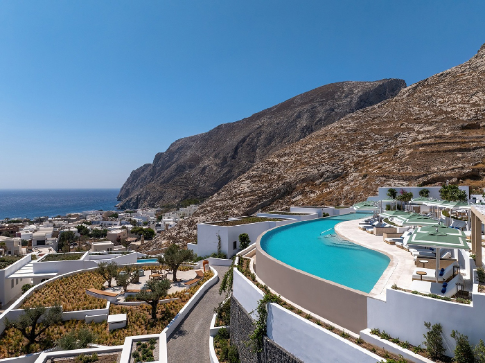 Sandblu Opens for its First Full Season, Bringing Thoughtful Luxury to Santorini’s East Side