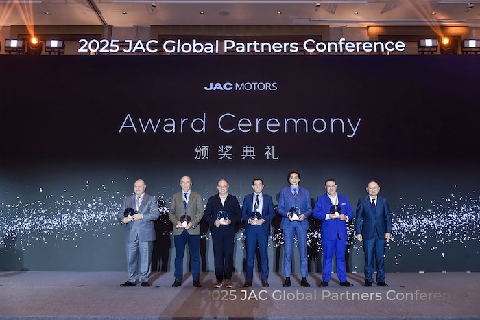 Al Habtoor Motors win Best Global Distributor Award for JAC Motors for the second consecutive year